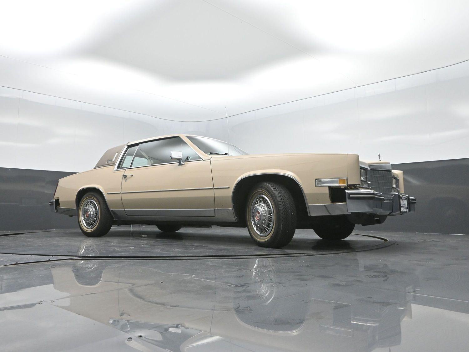 Used 1985  Cadillac  image 23