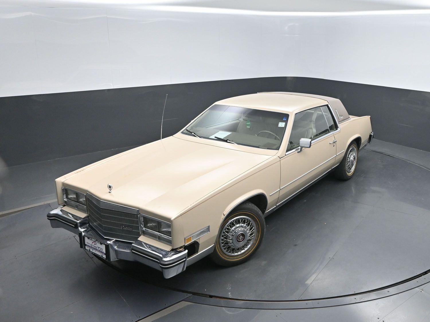 Used 1985  Cadillac  image 24