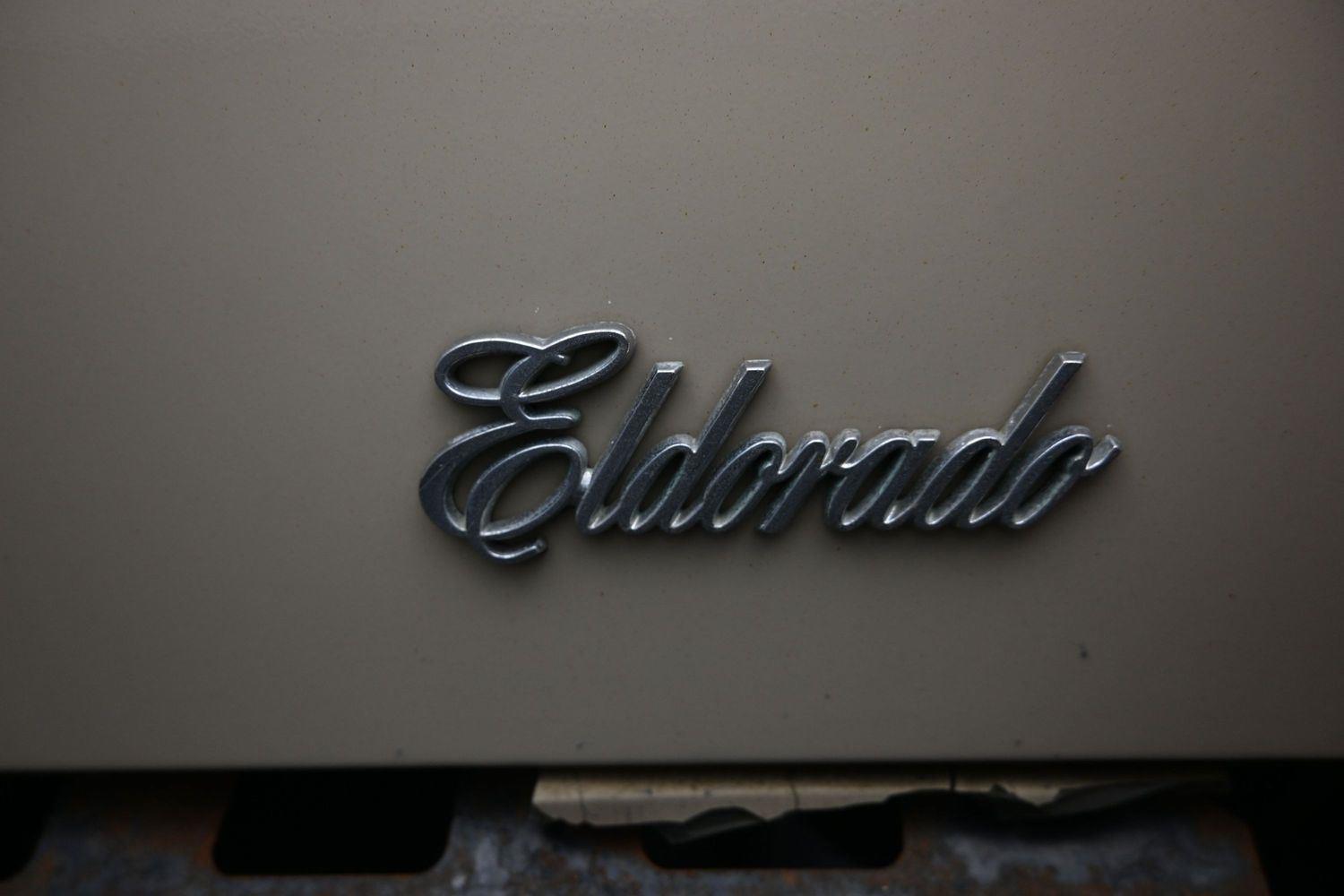 Used 1985  Cadillac  image 12