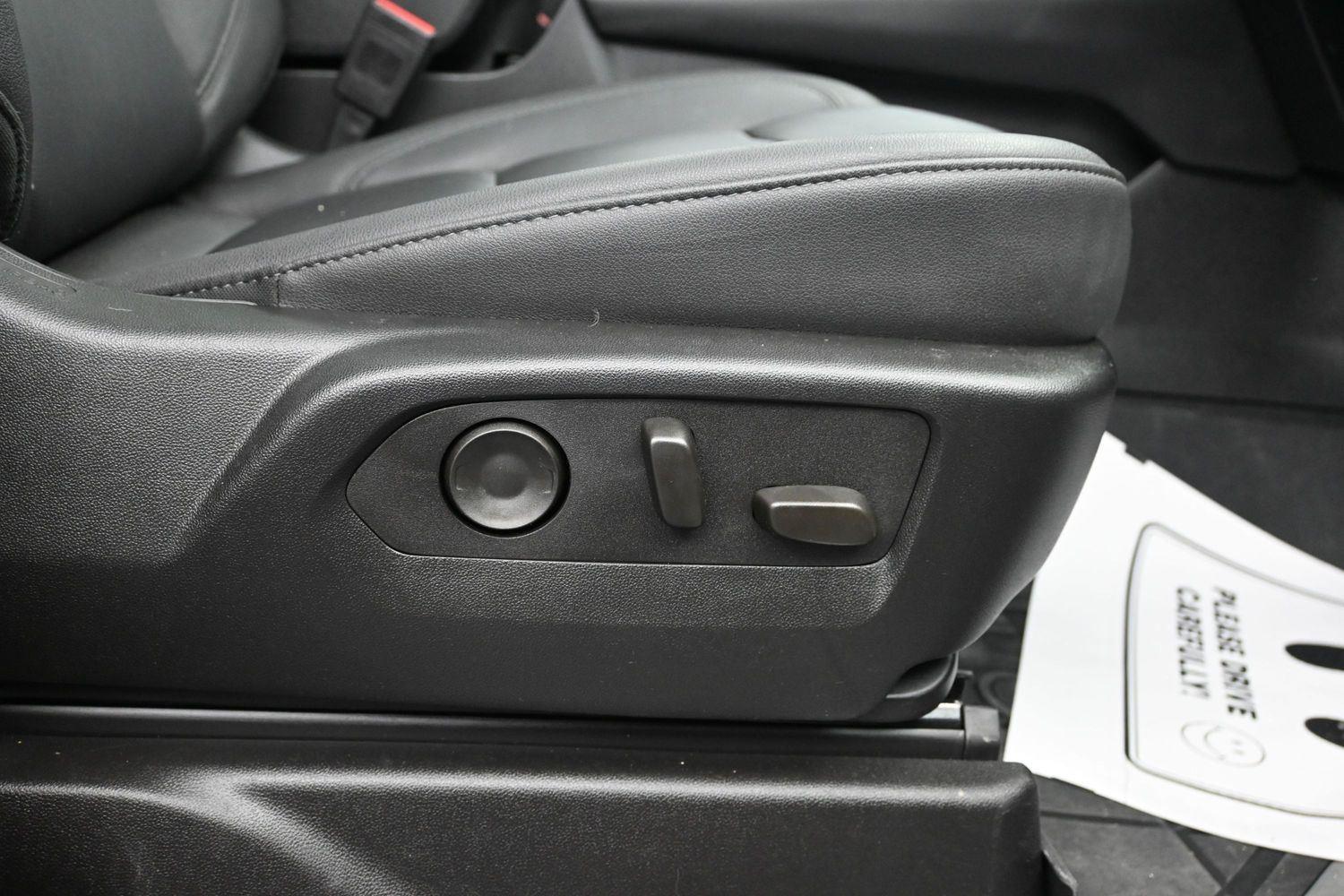 Used 2025 Dark Ash Metallic Chevrolet Z71 image 12