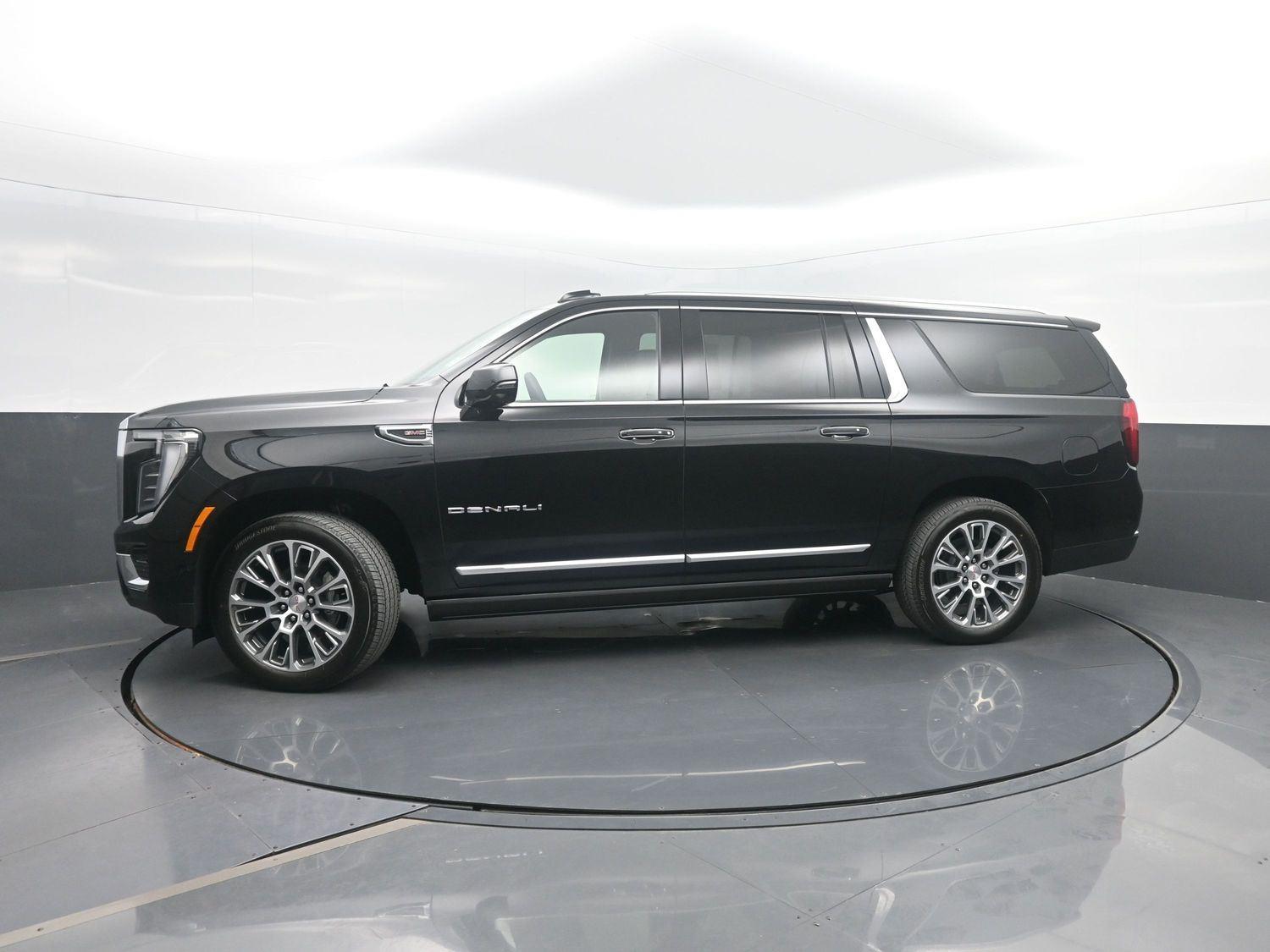 Onyx Black 2026 GMC Yukon XL SUV / Crossover Four-Wheel Drive Automatic