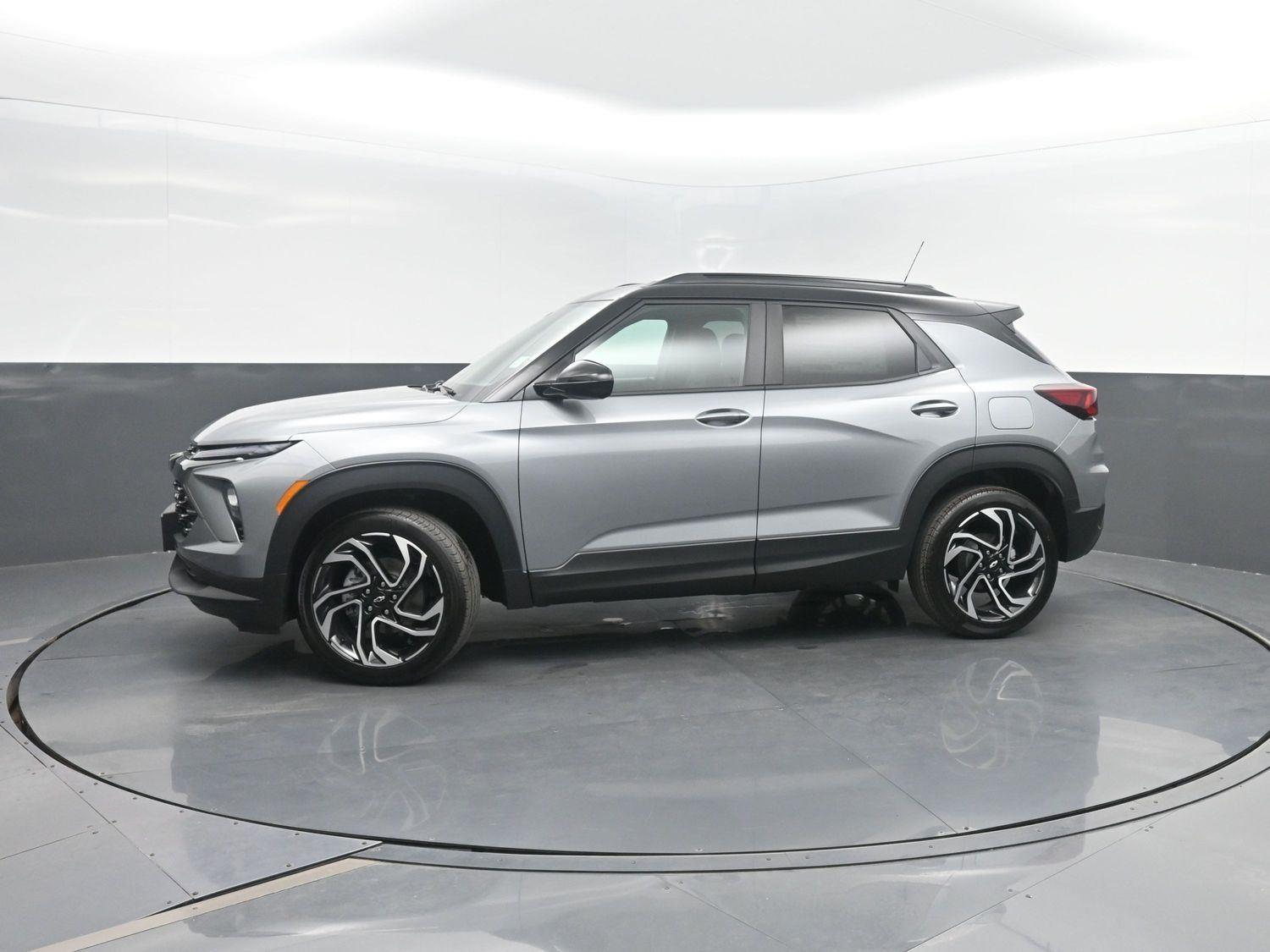 Sterling Gray Metallic 2026 Chevrolet Trailblazer SUV / Crossover Four-Wheel Drive 9-Speed Automatic
