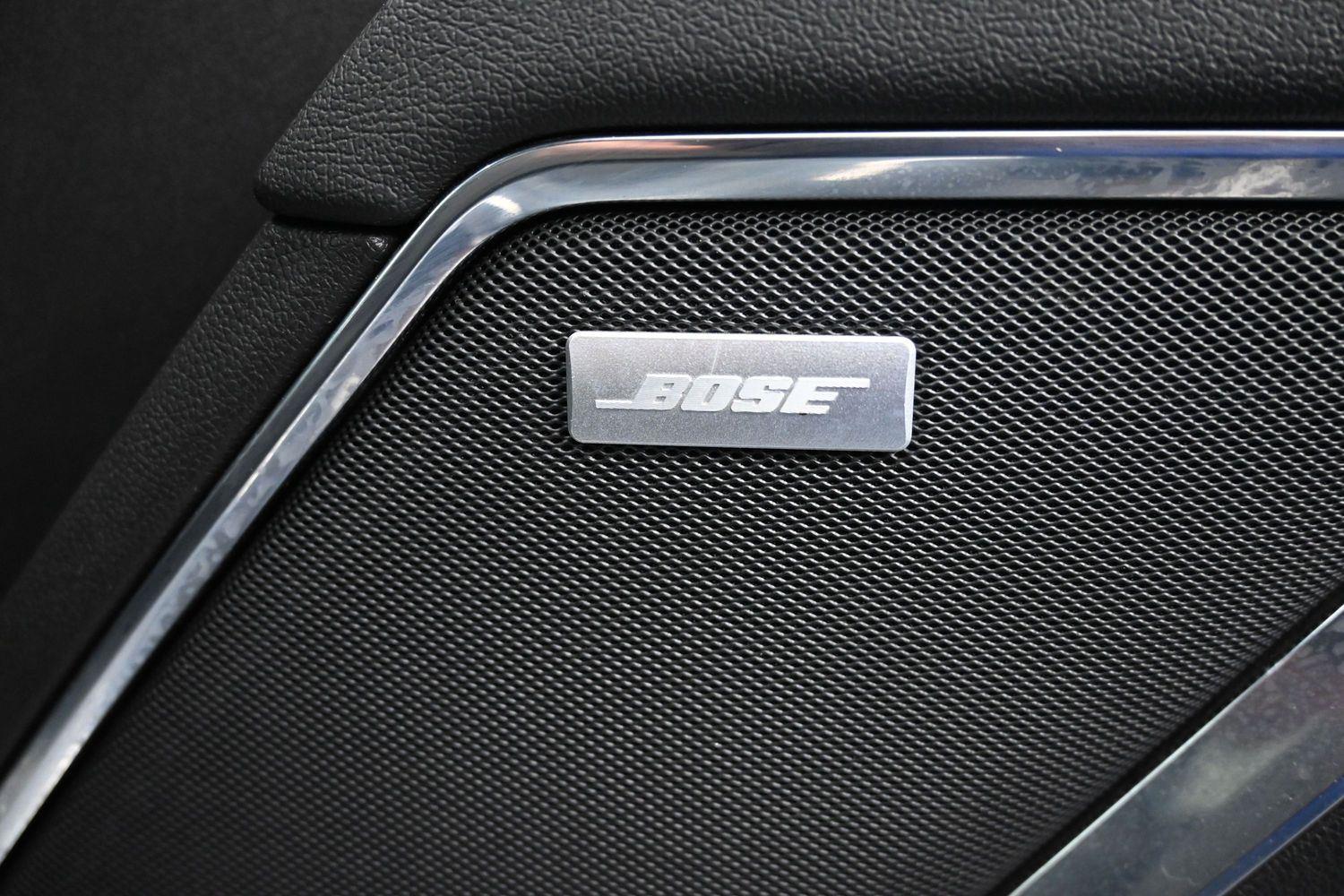 Used 2023 SILVER GMC  image 11