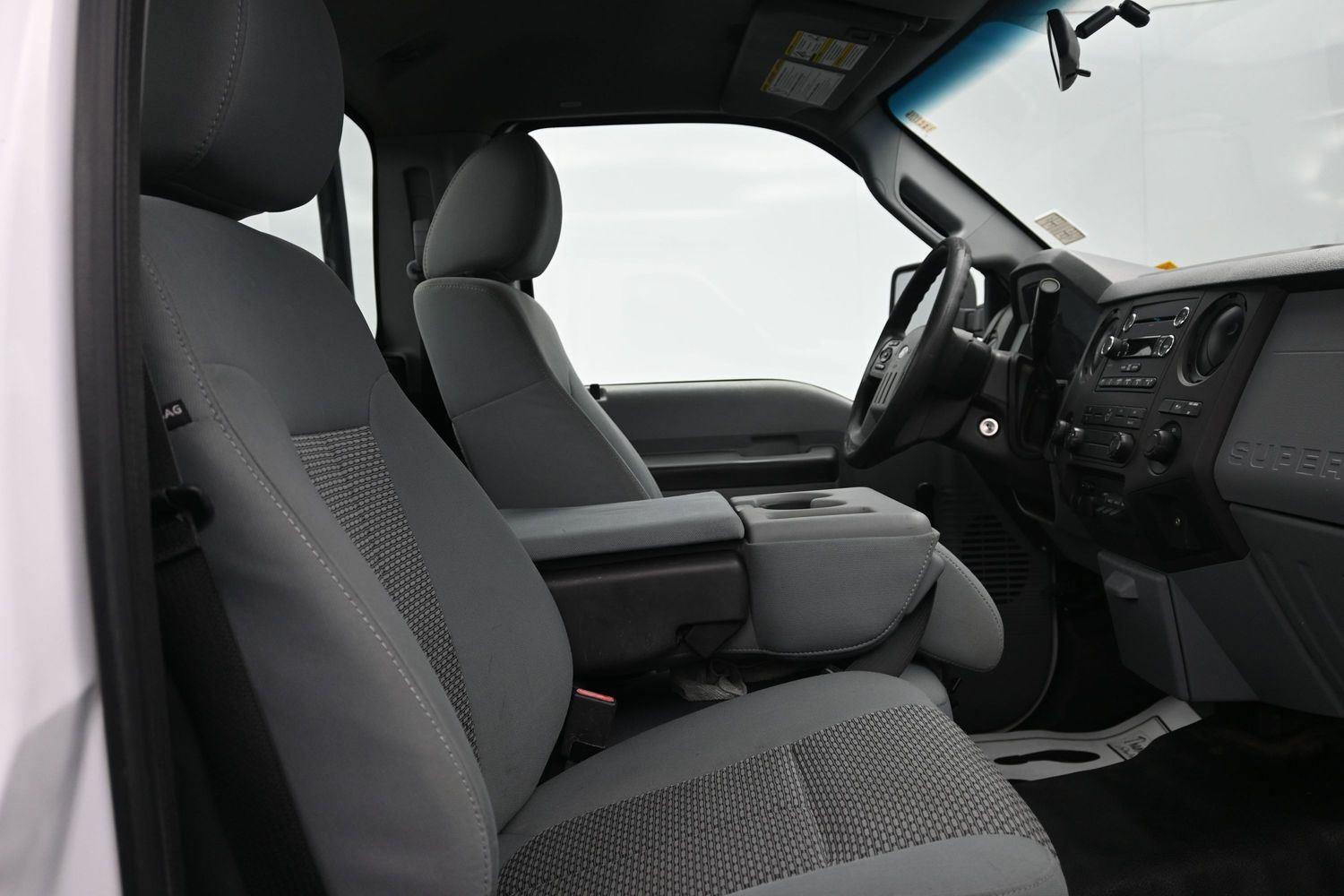 Used 2015 Oxford White FORD  image 9
