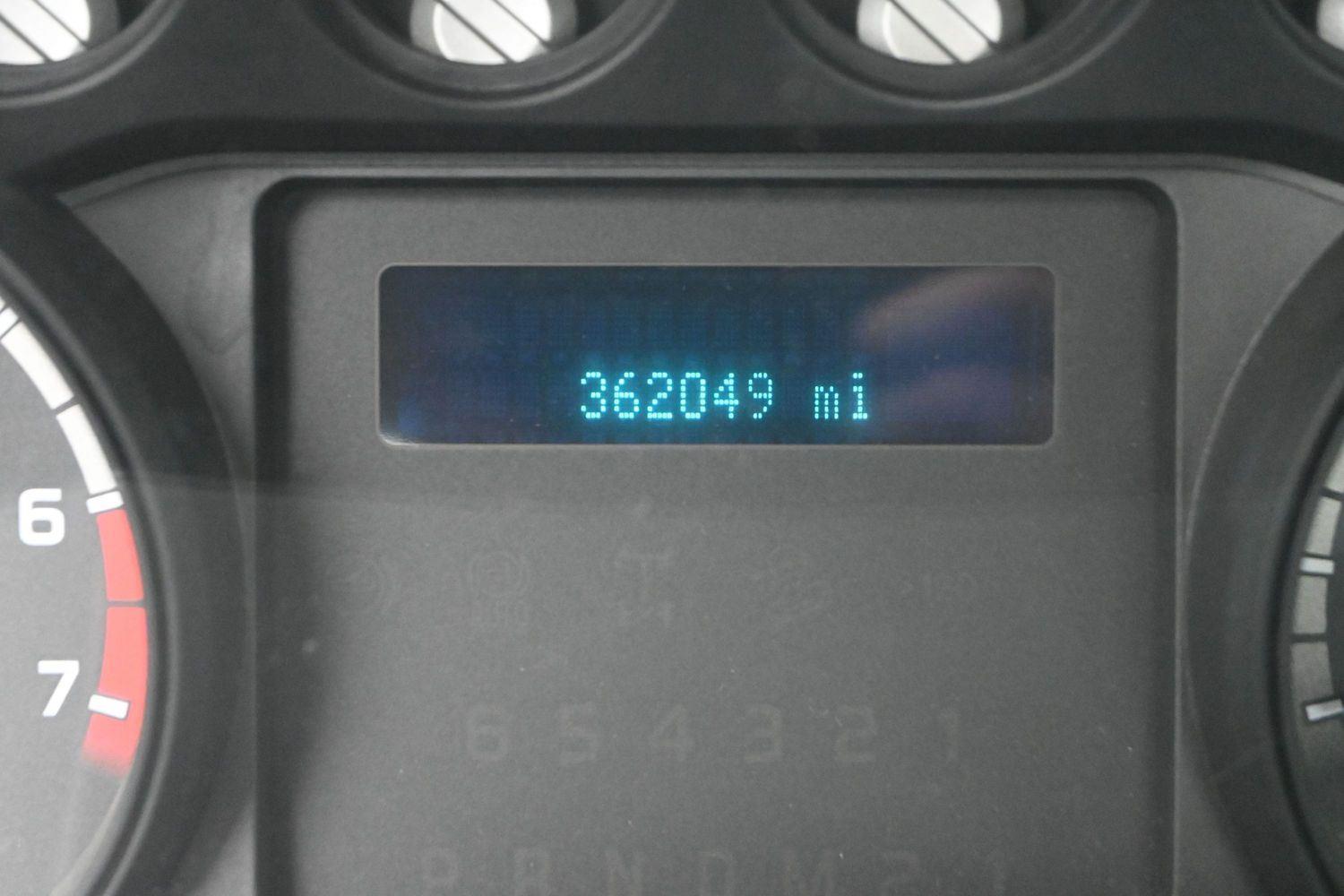Used 2015 Oxford White FORD  image 19