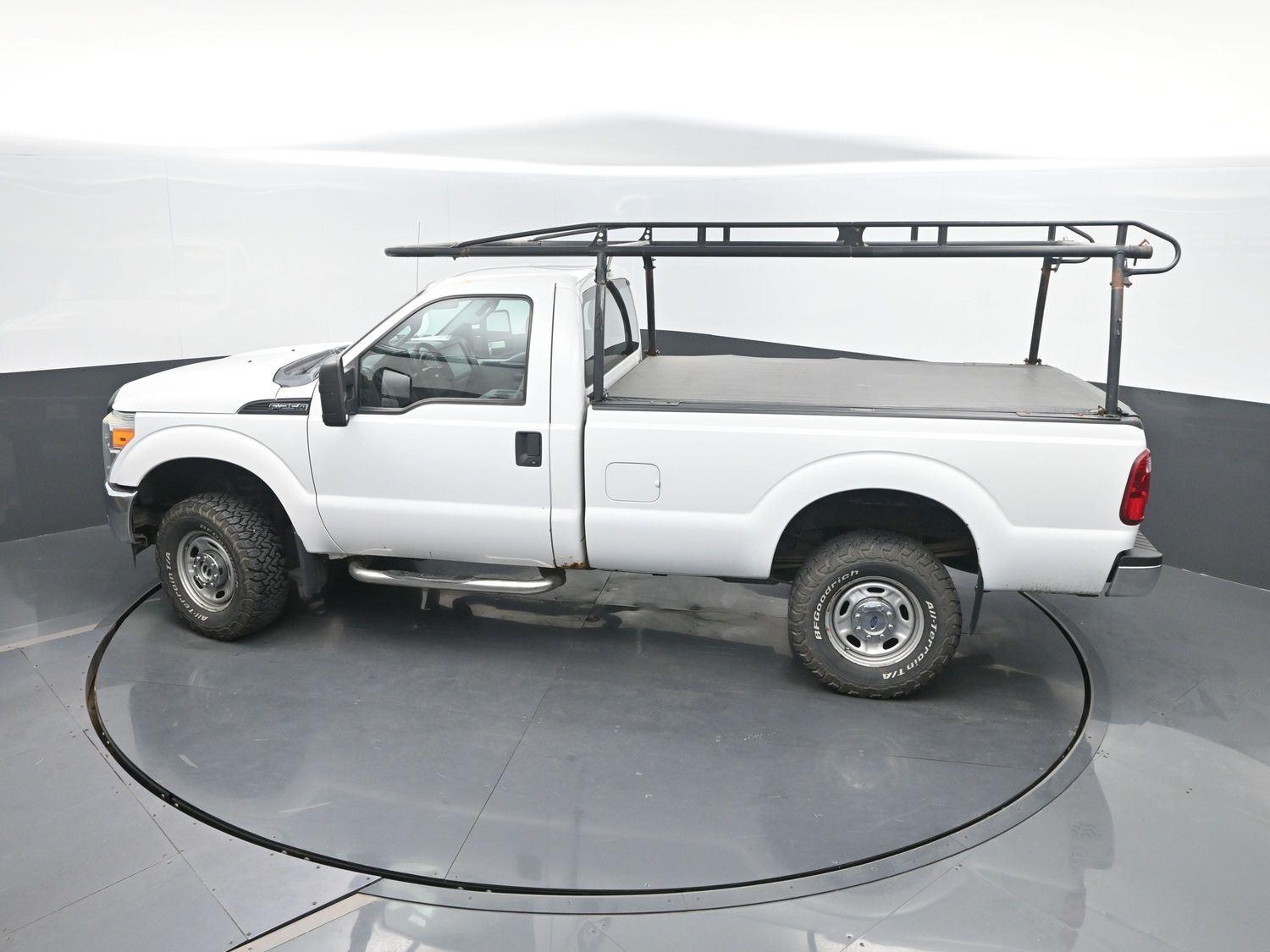 Used 2015 Oxford White FORD  image 26