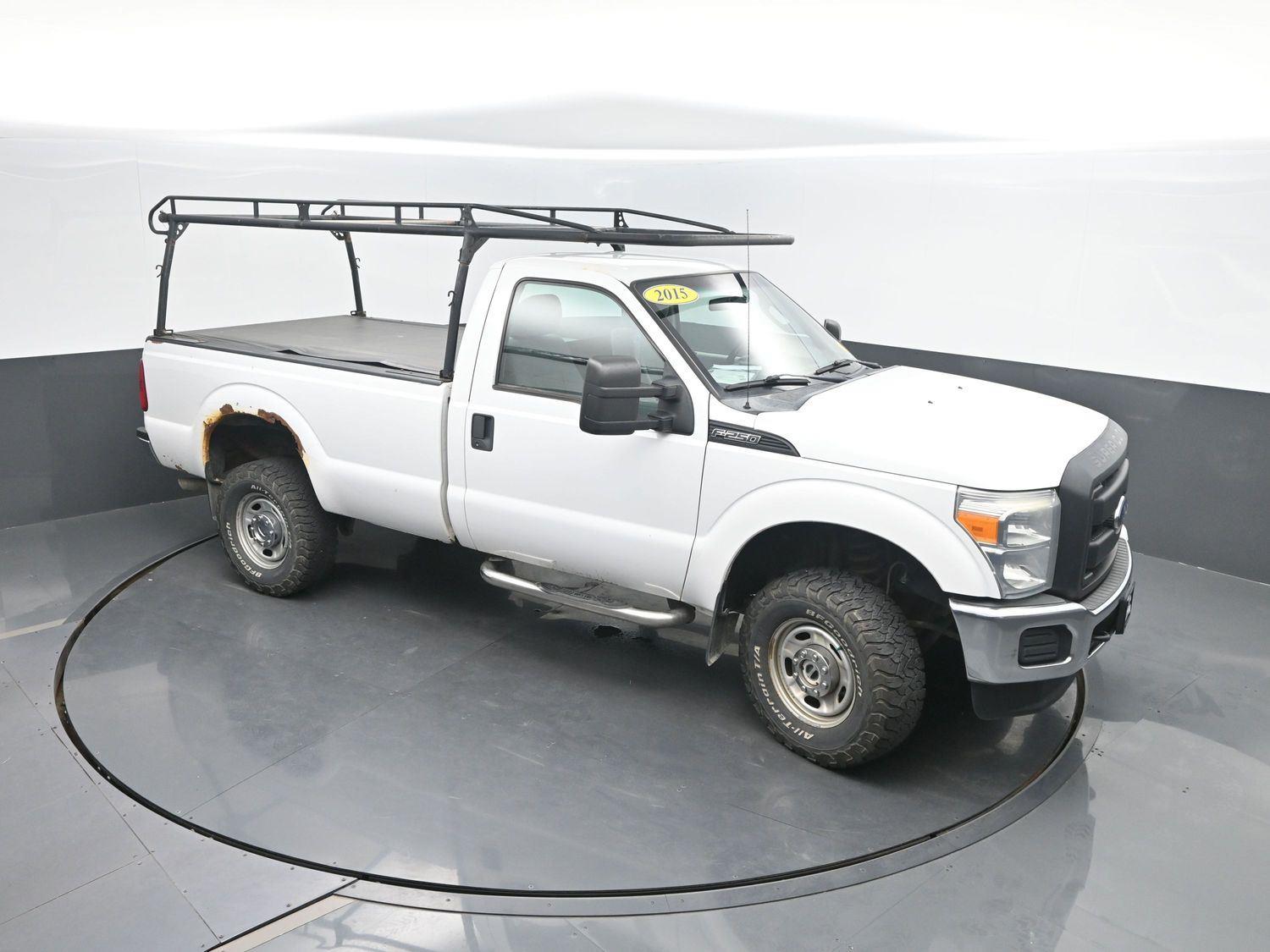 Used 2015 Oxford White FORD  image 28
