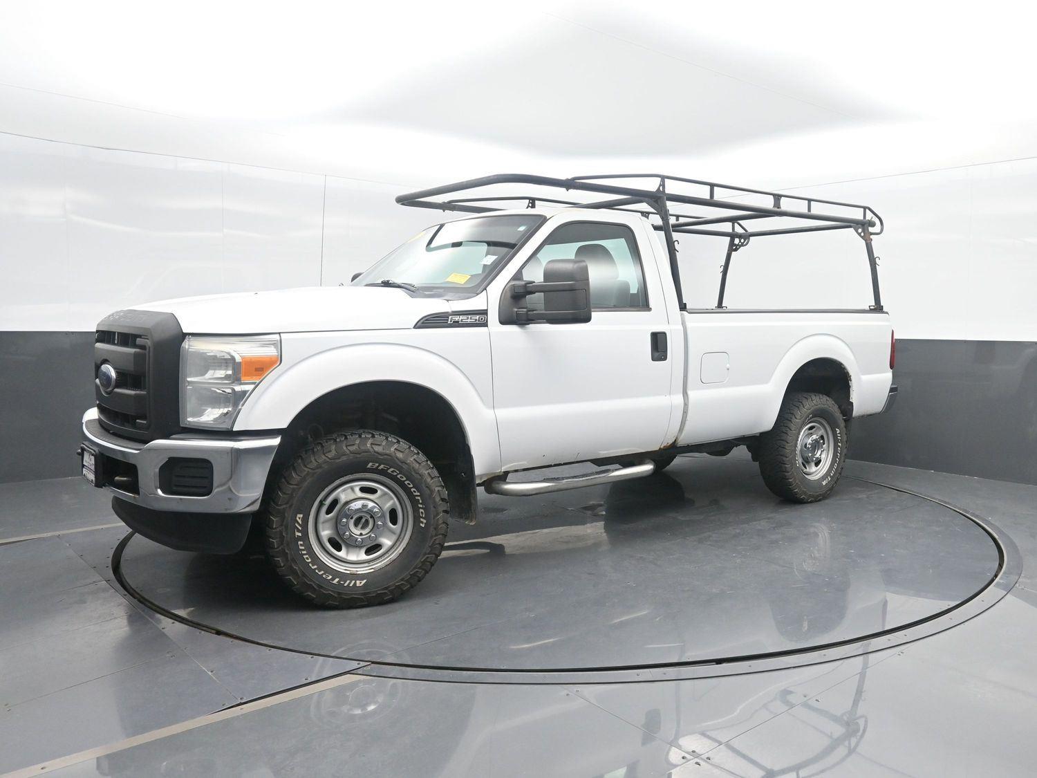 Used 2015 Oxford White FORD  image 30