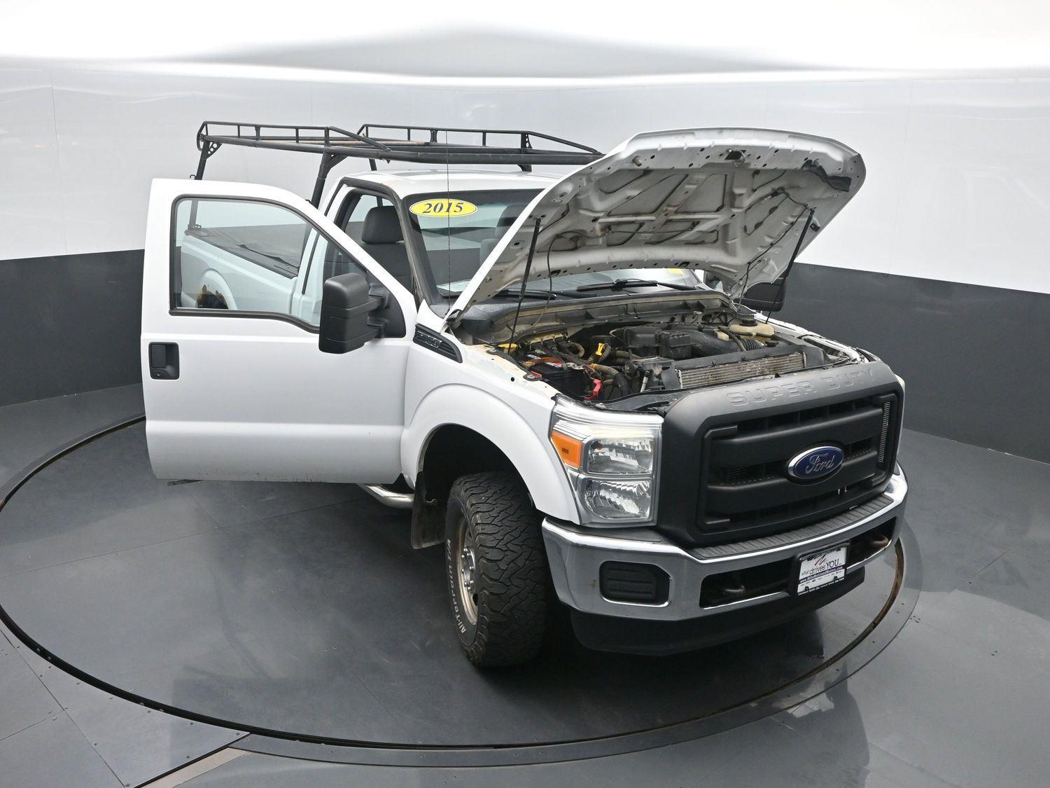 Used 2015 Oxford White FORD  image 34
