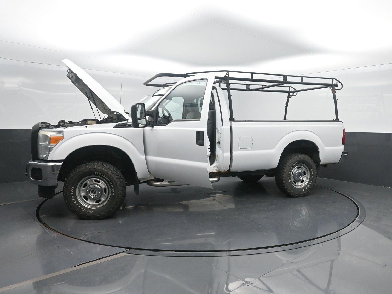 Used 2015 Oxford White FORD  image 37