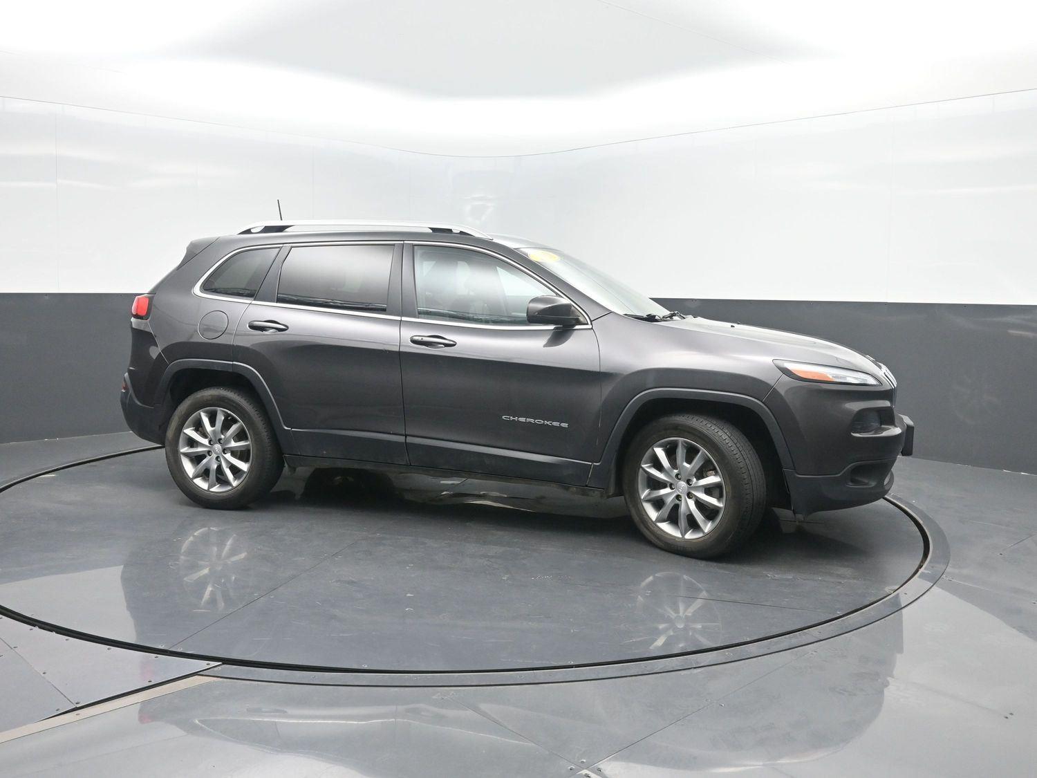 Used 2018 Granite Crystal Metallic Clearcoat Jeep Limited image 3