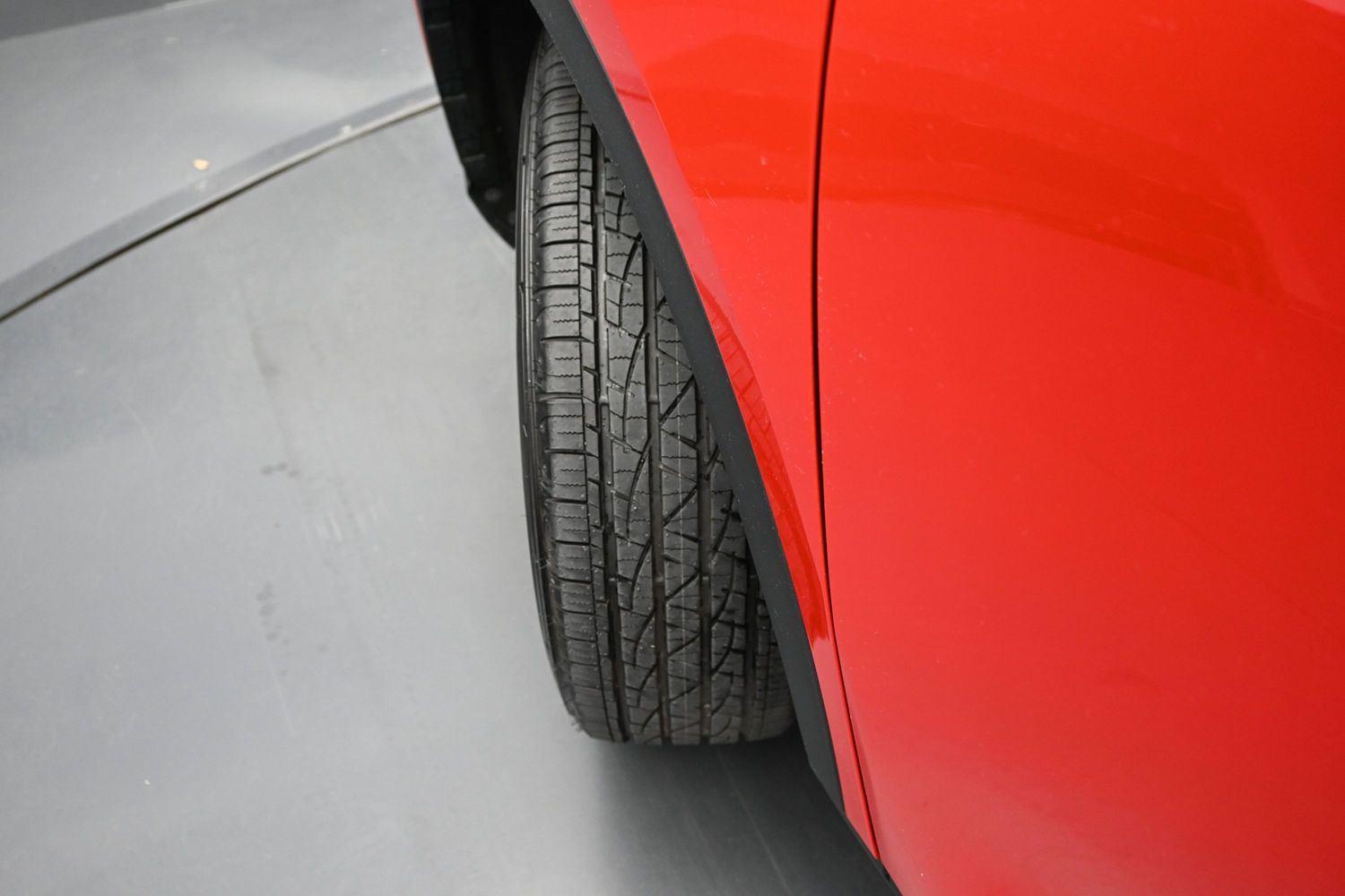 Used 2024 Race Red Ford Active image 5