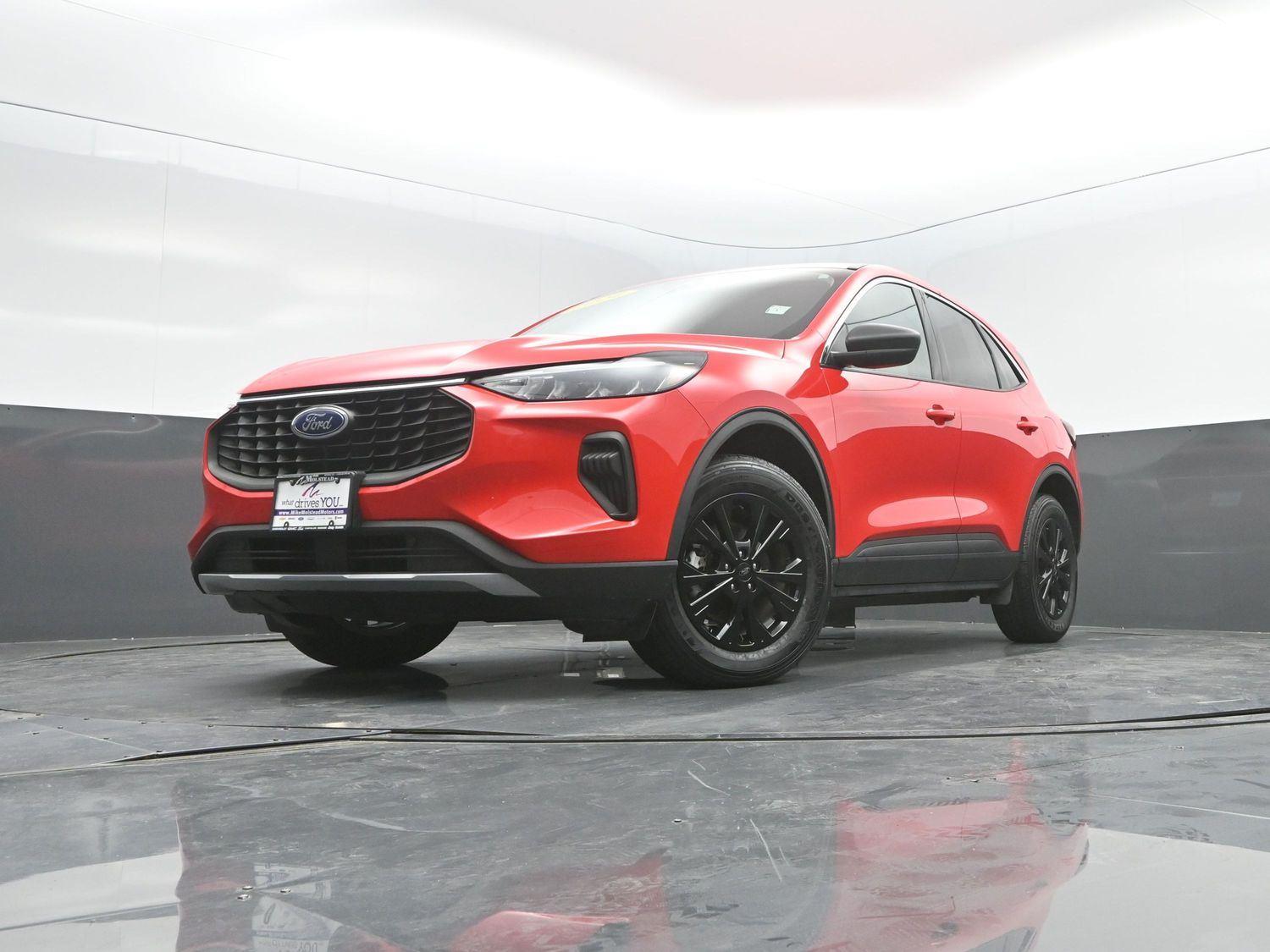 Used 2024 Race Red Ford Active image 40