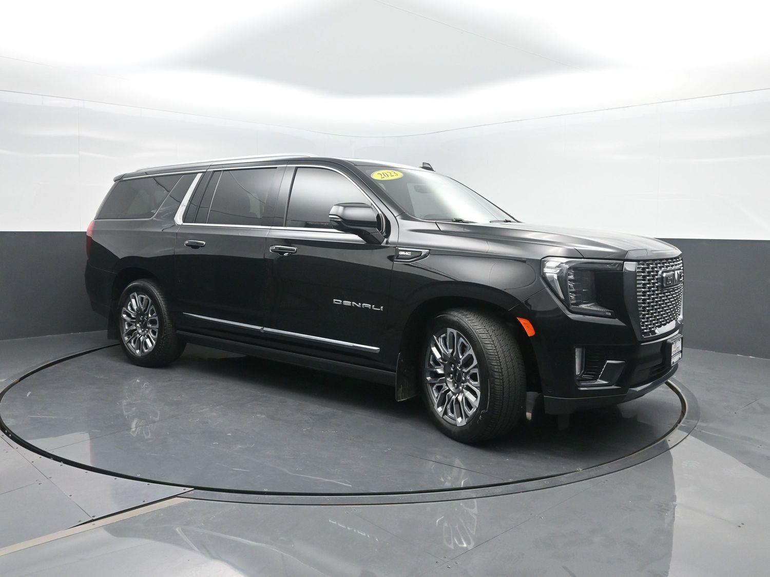 Used 2023 Onyx Black GMC Denali Ultimate image 4