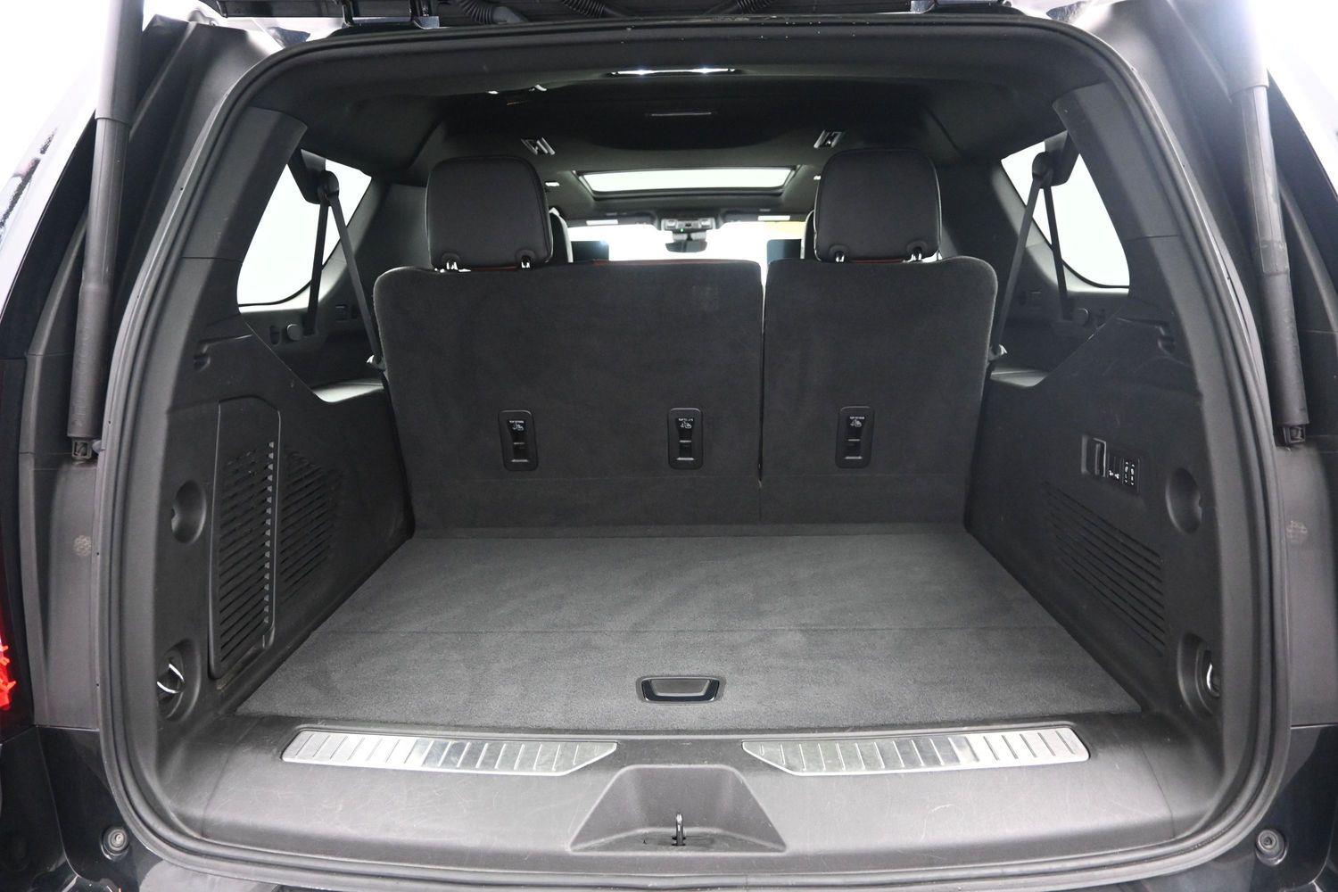 Used 2023 Onyx Black GMC Denali Ultimate image 22