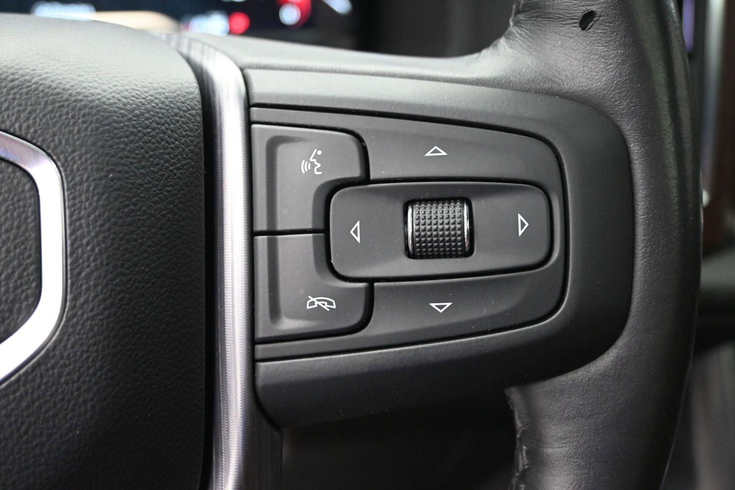 Used 2023 Onyx Black GMC Denali Ultimate image 32