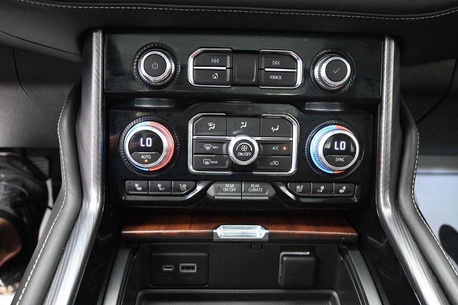 Used 2023 Onyx Black GMC Denali Ultimate image 37