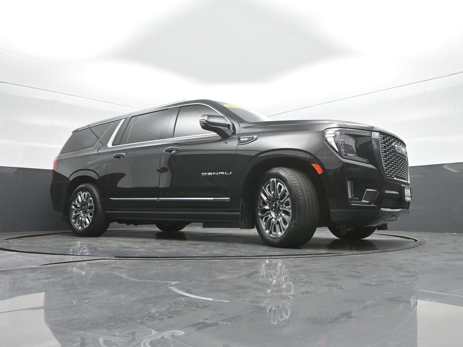 Used 2023 Onyx Black GMC Denali Ultimate image 44