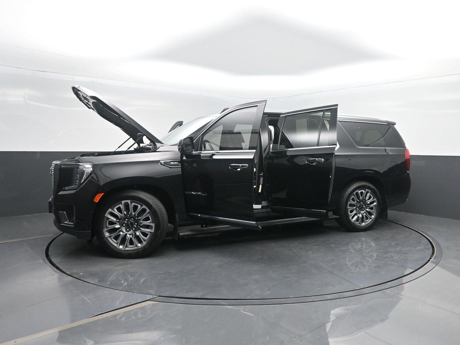 Used 2023 Onyx Black GMC Denali Ultimate image 57