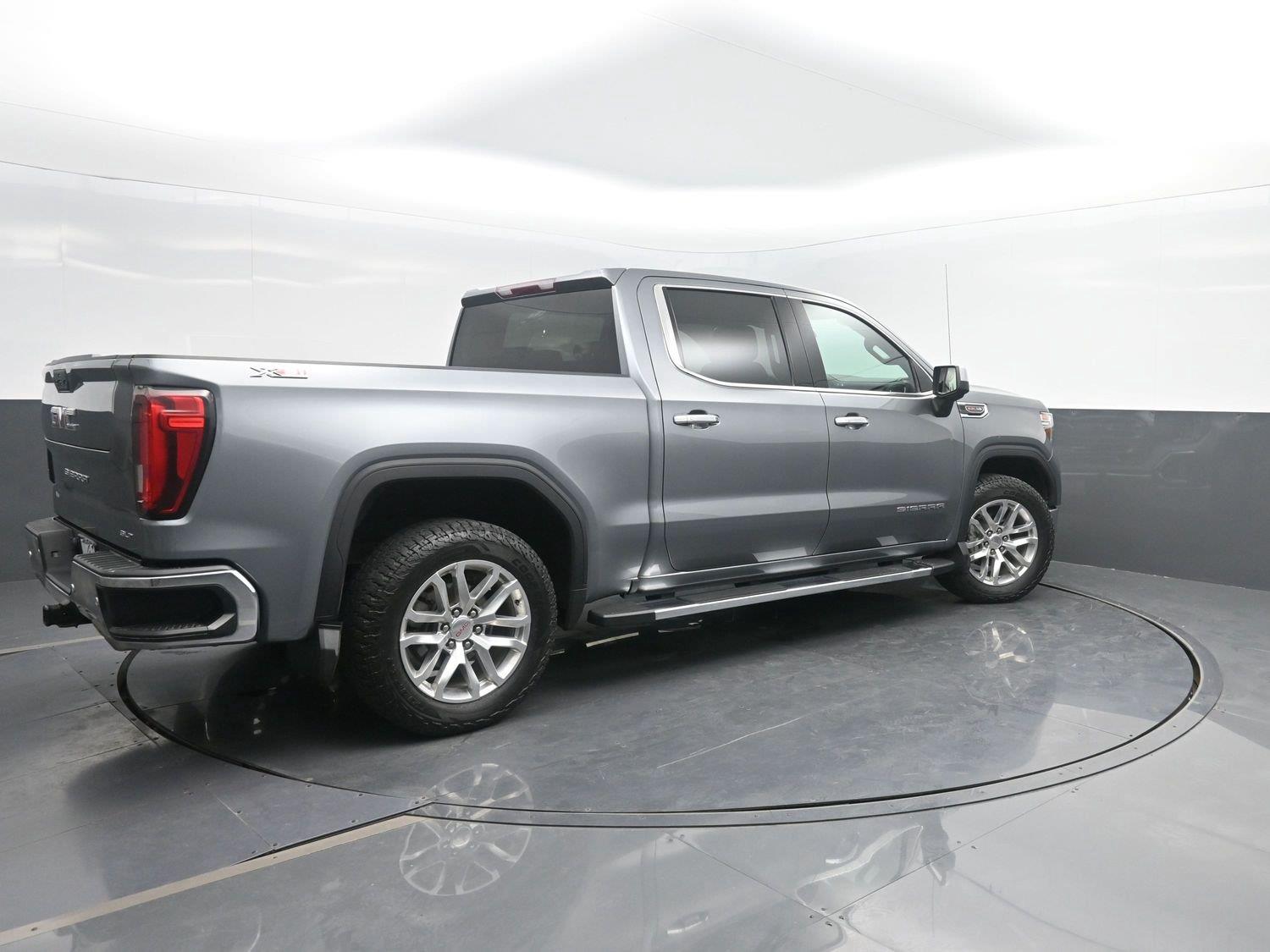 Used 2019 Satin Steel Metallic GMC SLT image 2