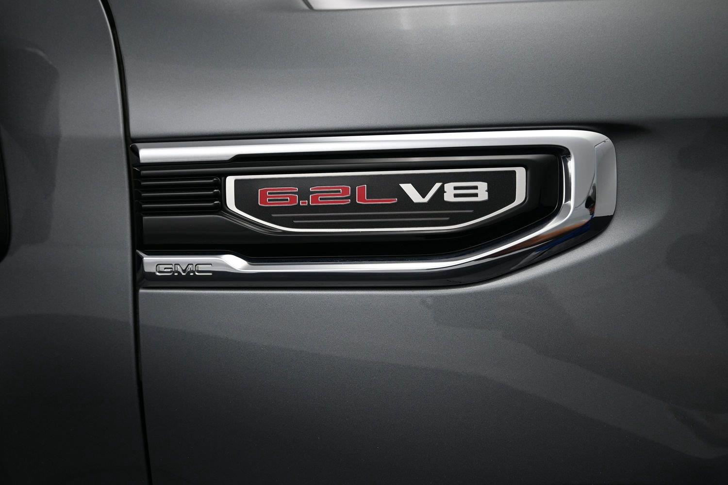 Used 2019 Satin Steel Metallic GMC SLT image 6