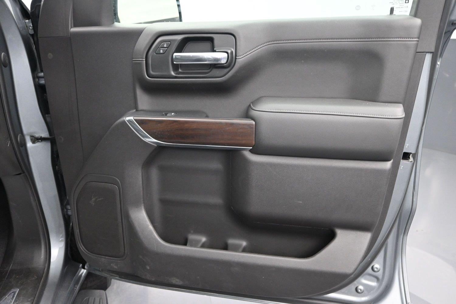 Used 2019 Satin Steel Metallic GMC SLT image 10