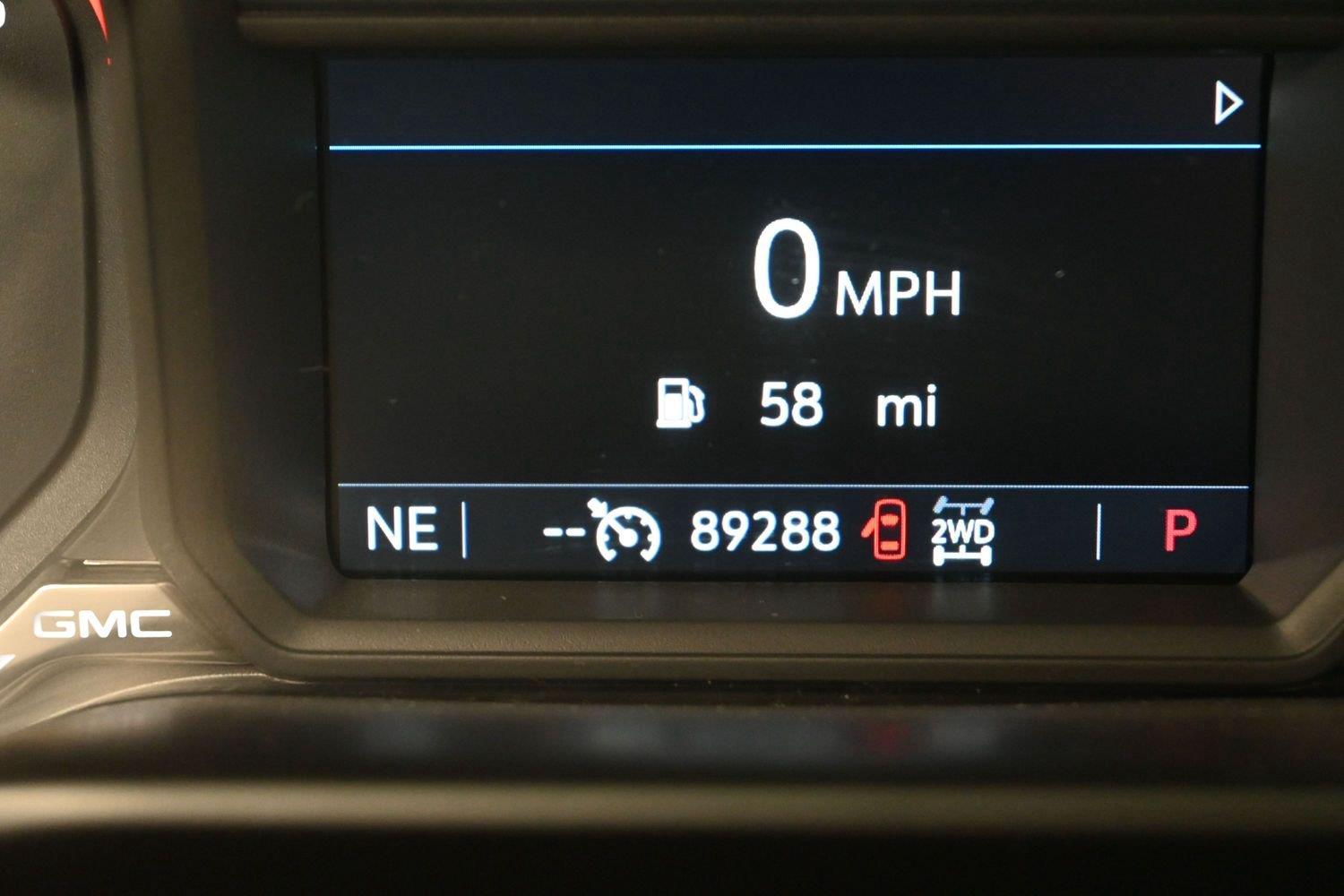 Used 2019 Satin Steel Metallic GMC SLT image 29