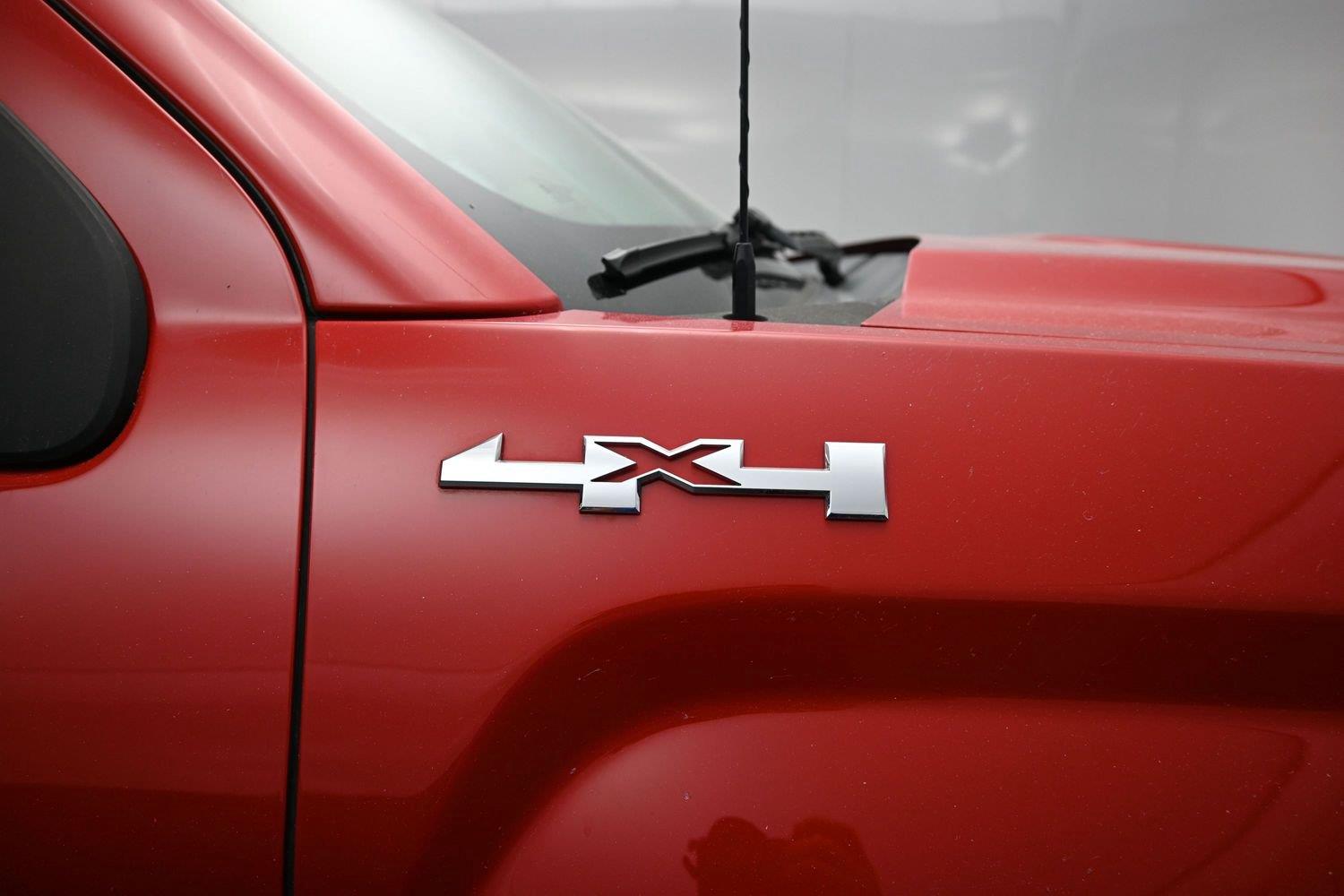 Used 2015 Fire Red GMC SLT image 6