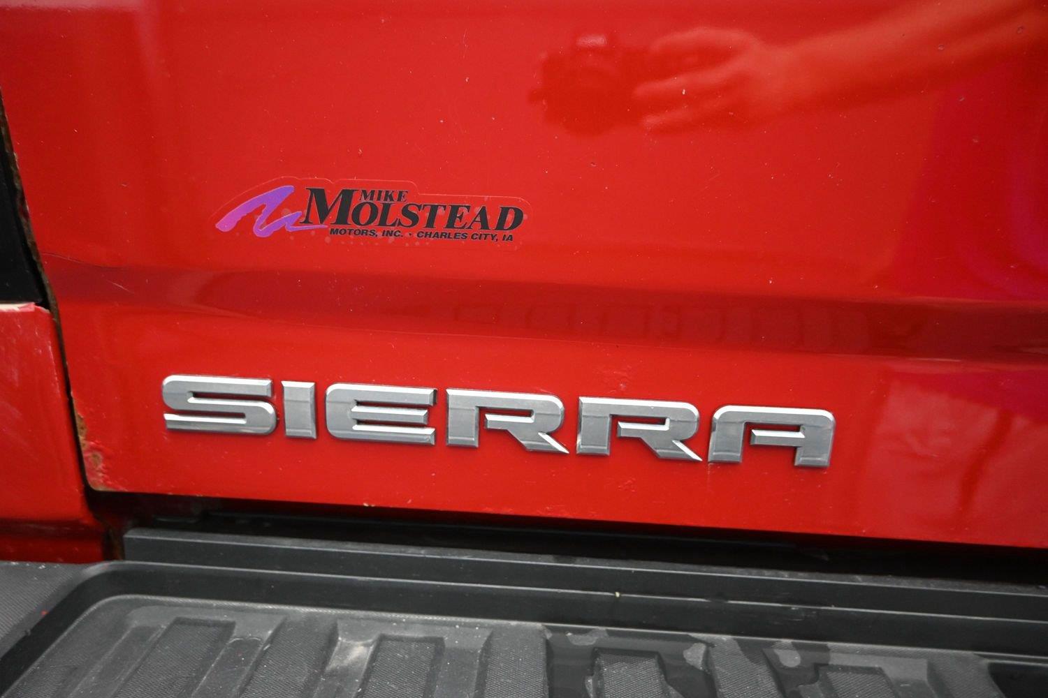 Used 2015 Fire Red GMC SLT image 16