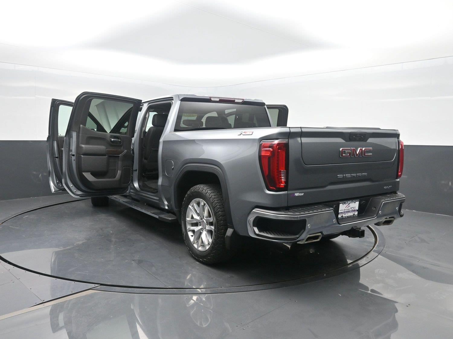 Used 2019 Satin Steel Metallic GMC SLT image 48
