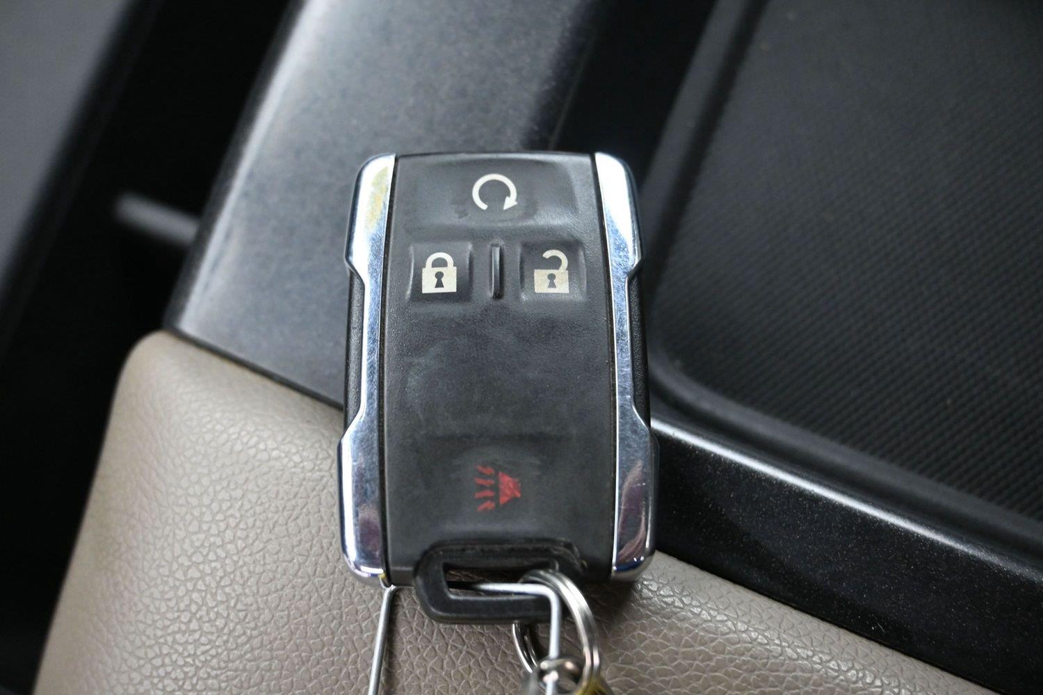 Used 2015 Fire Red GMC SLT image 34
