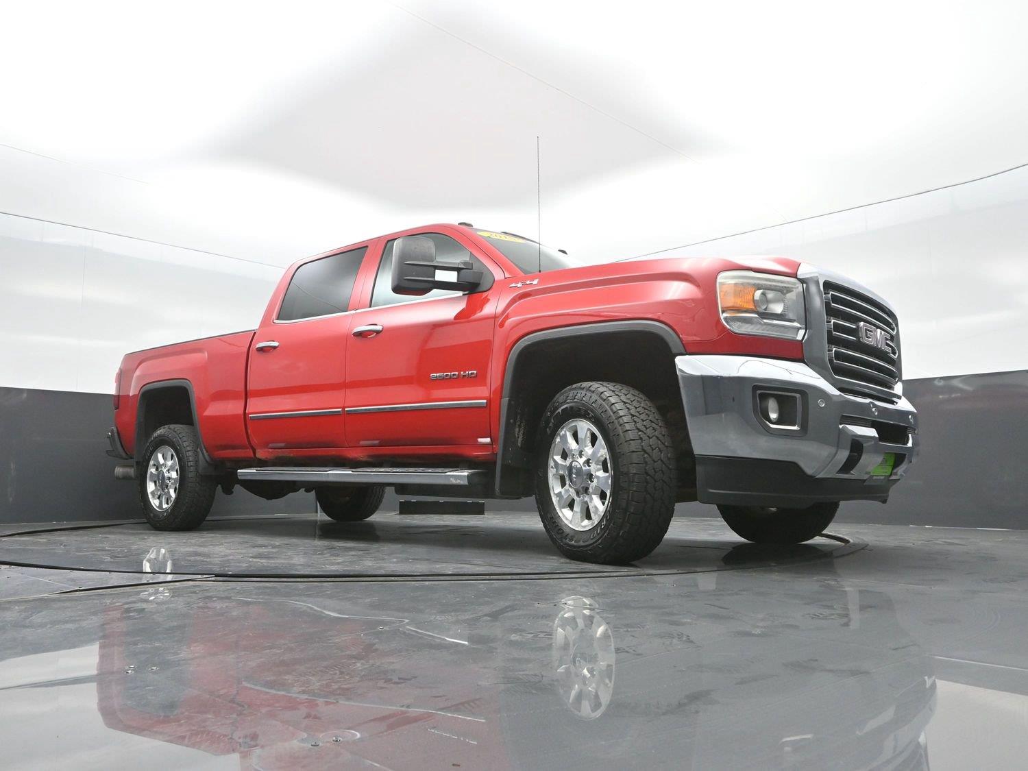 Used 2015 Fire Red GMC SLT image 37