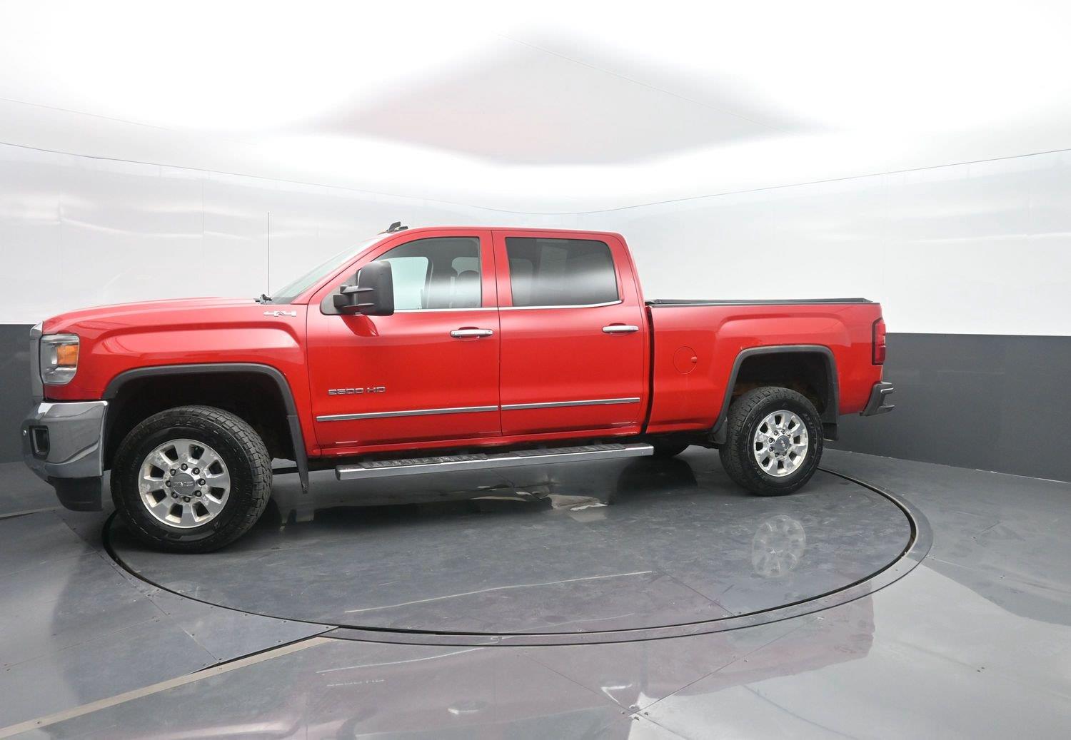 Used 2015 Fire Red GMC SLT image 43