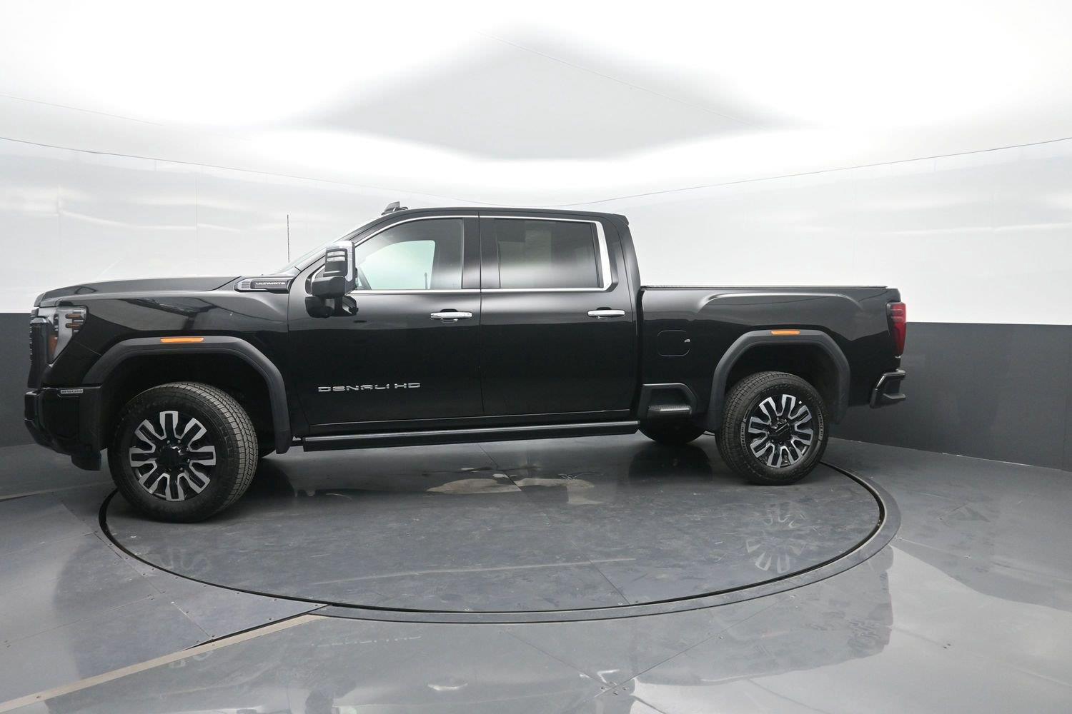 Onyx Black 2024 GMC Sierra 2500HD Pickup Truck Four-Wheel Drive Automatic