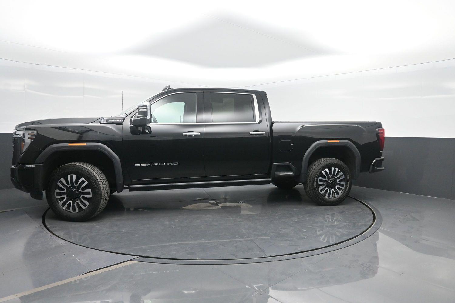 Onyx Black 2024 GMC Sierra 2500HD Pickup Truck Four-Wheel Drive Automatic