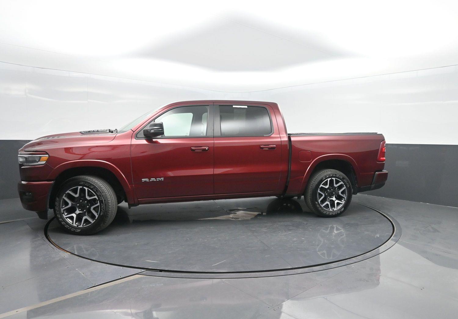 Delmonico Red Pearlcoat 2025 RAM 1500 Pickup Truck Four-Wheel Drive 8-Speed Automatic