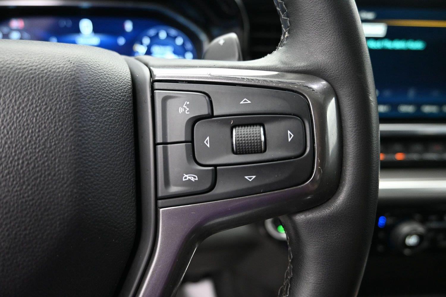 Used 2025 Black Chevrolet High Country image 32