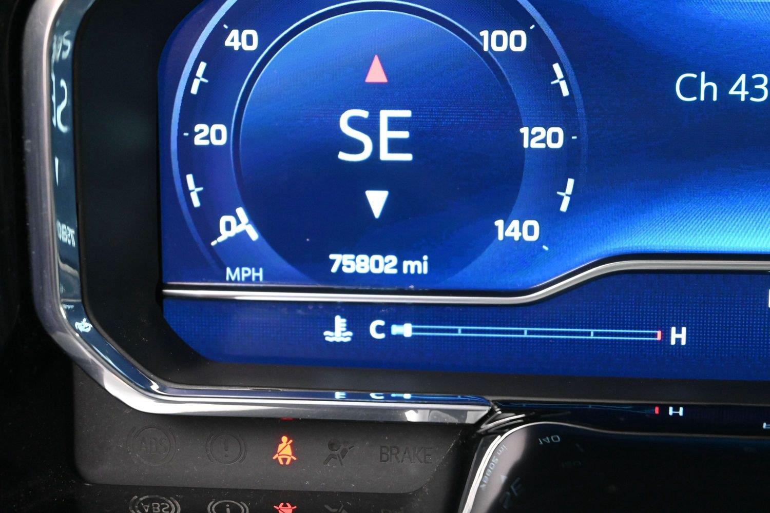 Used 2025 Black Chevrolet High Country image 34