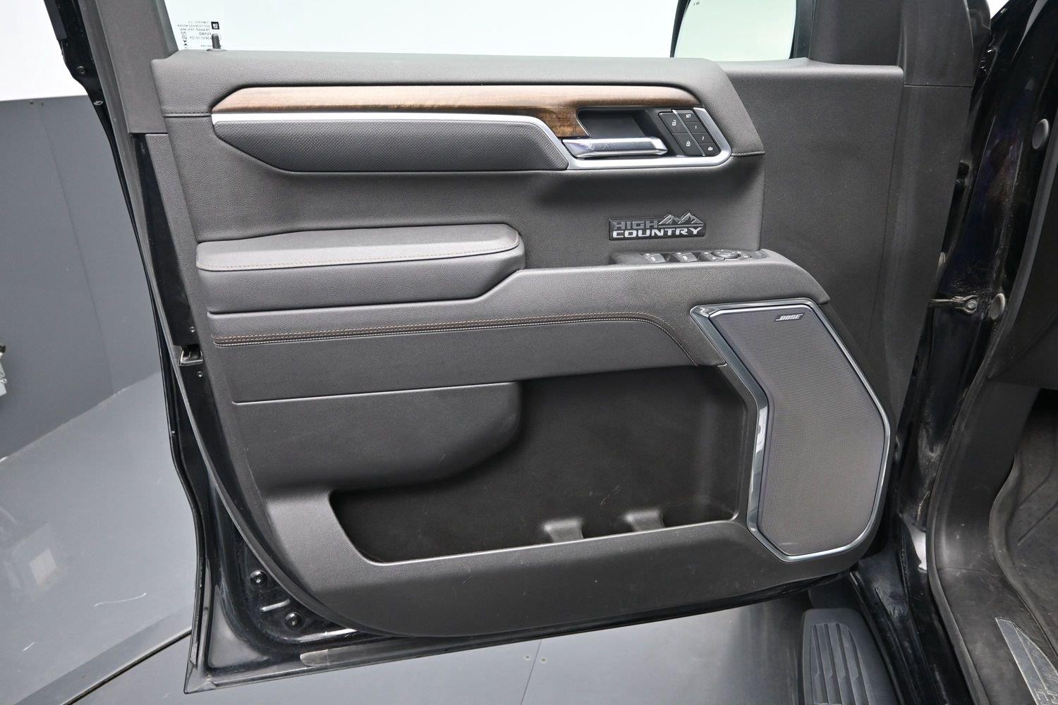 Used 2025 Black Chevrolet High Country image 25