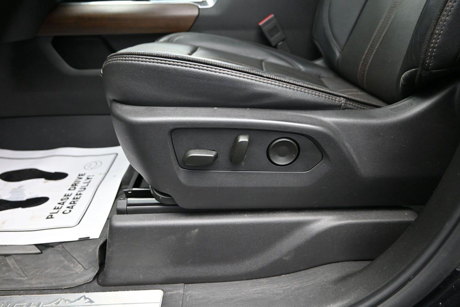 Used 2025 Black Chevrolet High Country image 27