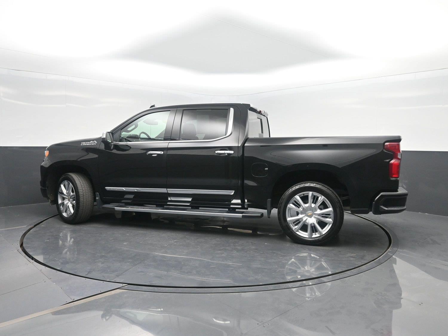 Used 2025 Black Chevrolet High Country image 49