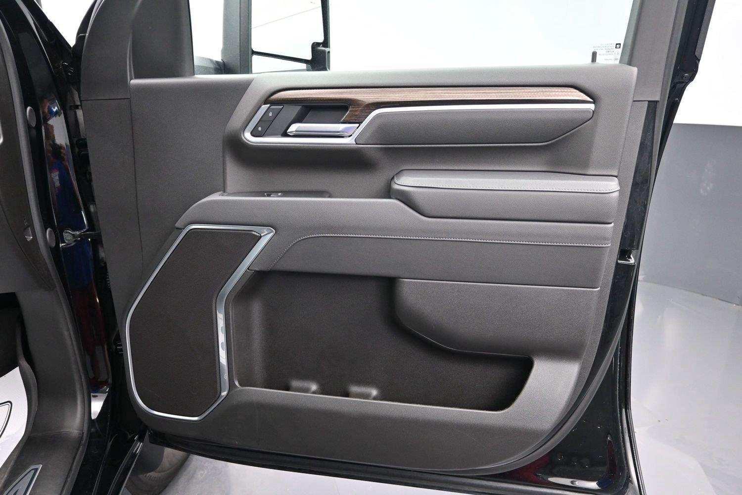 Used 2026 Black Chevrolet LT image 12