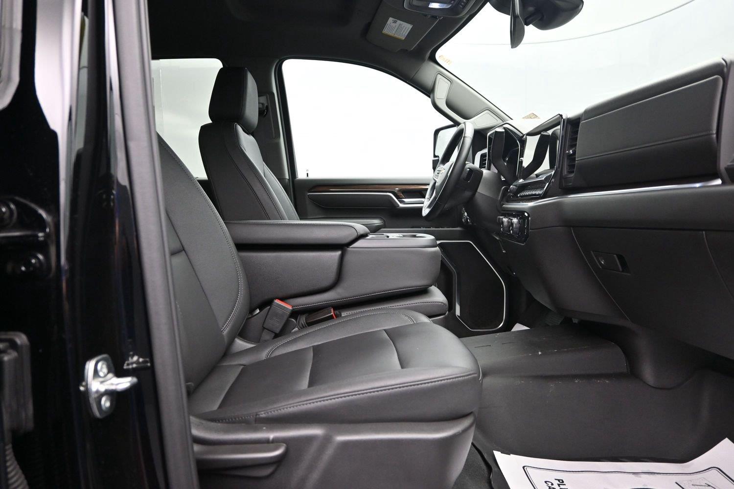 Used 2026 Black Chevrolet LT image 13
