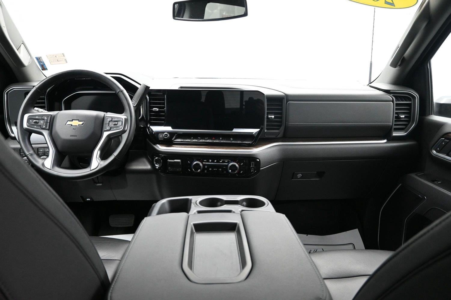 Used 2026 Black Chevrolet LT image 16