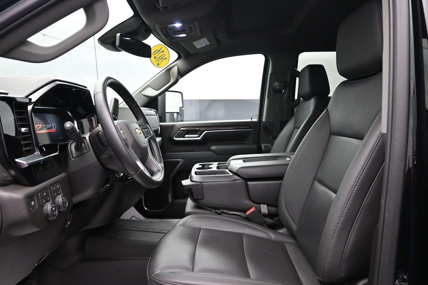 Used 2026 Black Chevrolet LT image 25