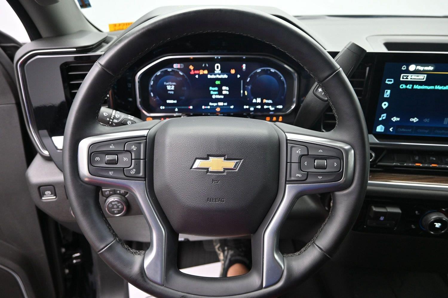 Used 2026 Black Chevrolet LT image 27
