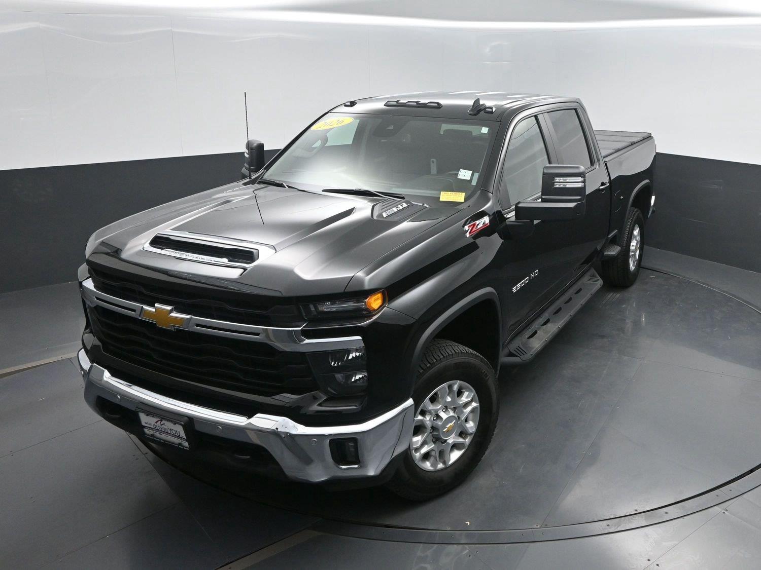 Used 2026 Black Chevrolet LT image 41