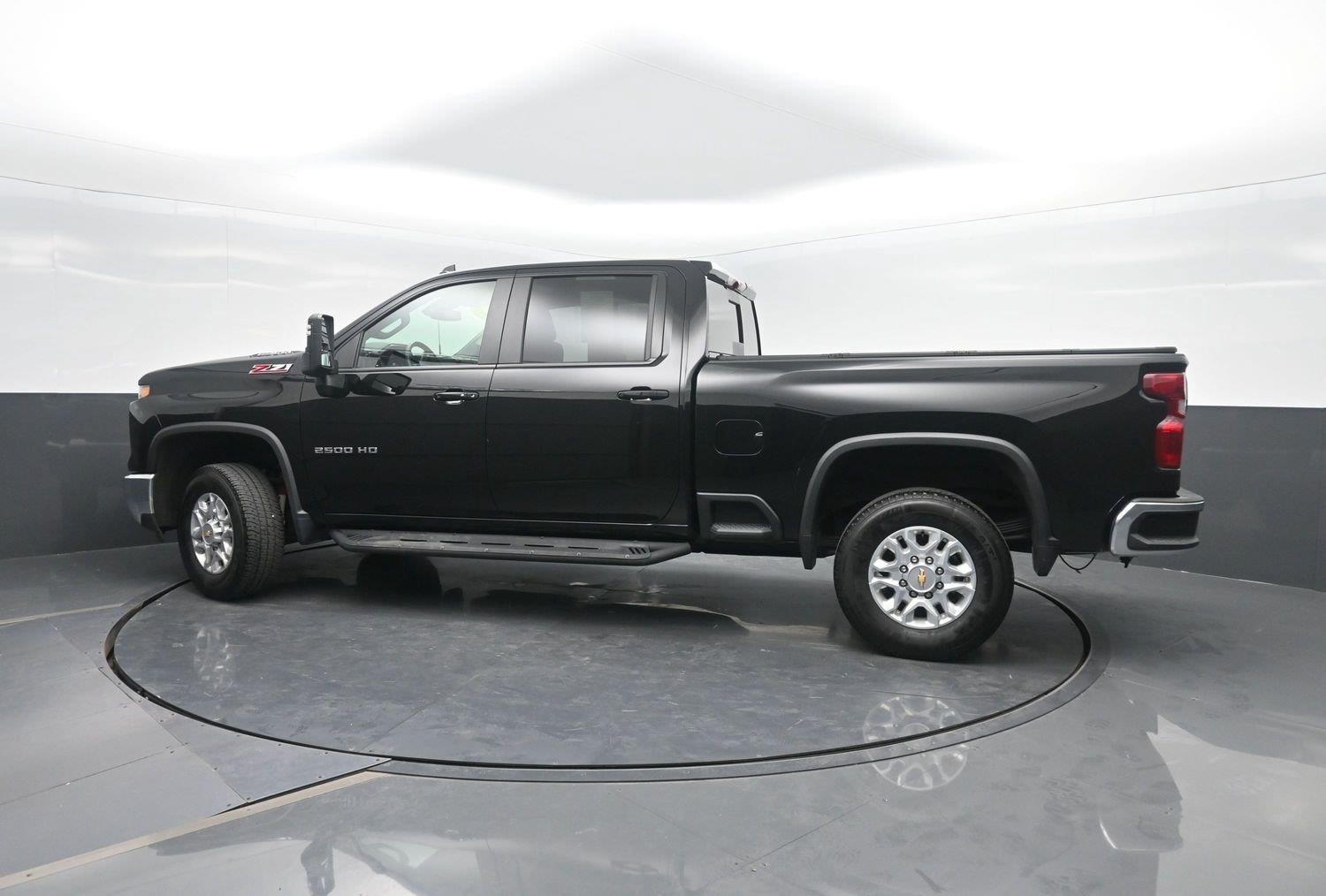 Used 2026 Black Chevrolet LT image 45