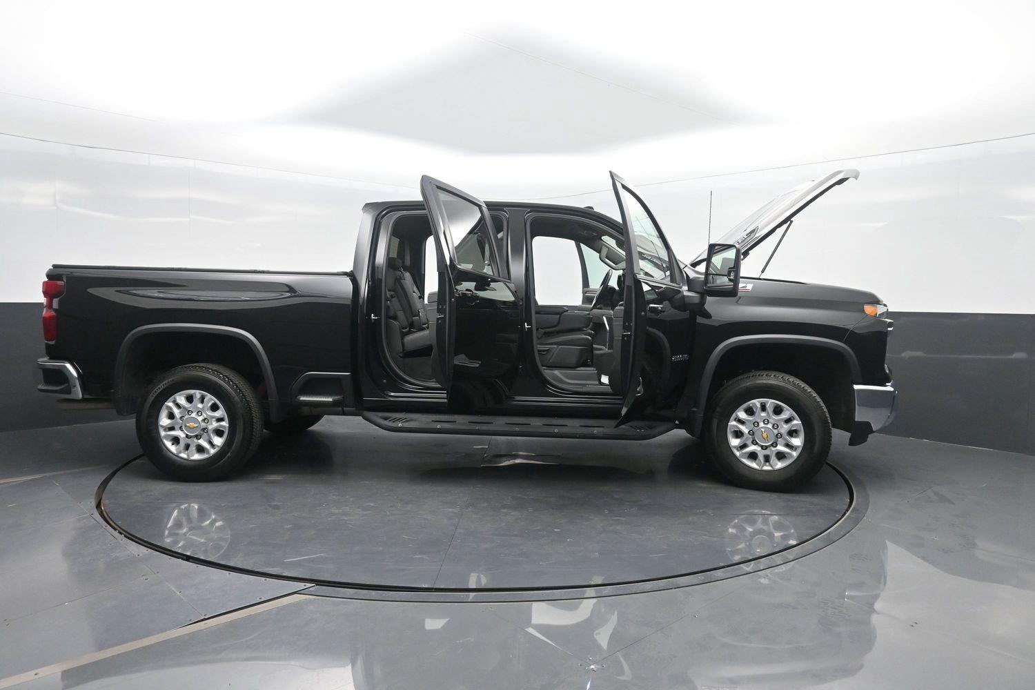 Used 2026 Black Chevrolet LT image 51