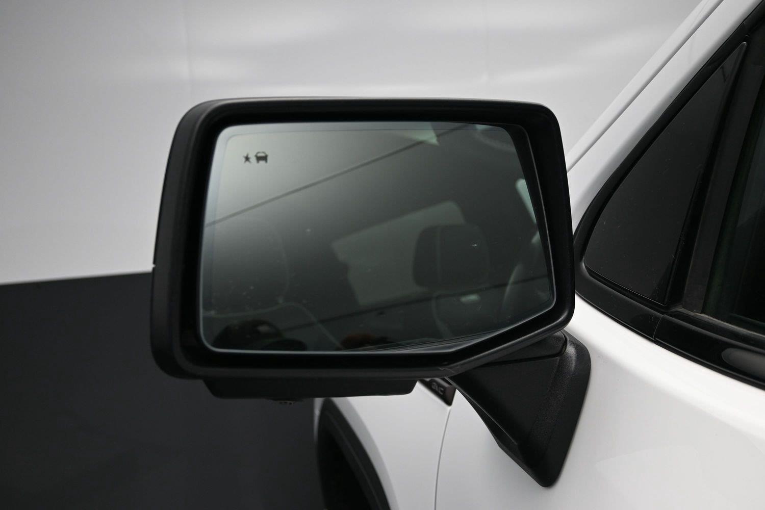 Used 2023 Summit White GMC AT4X image 20
